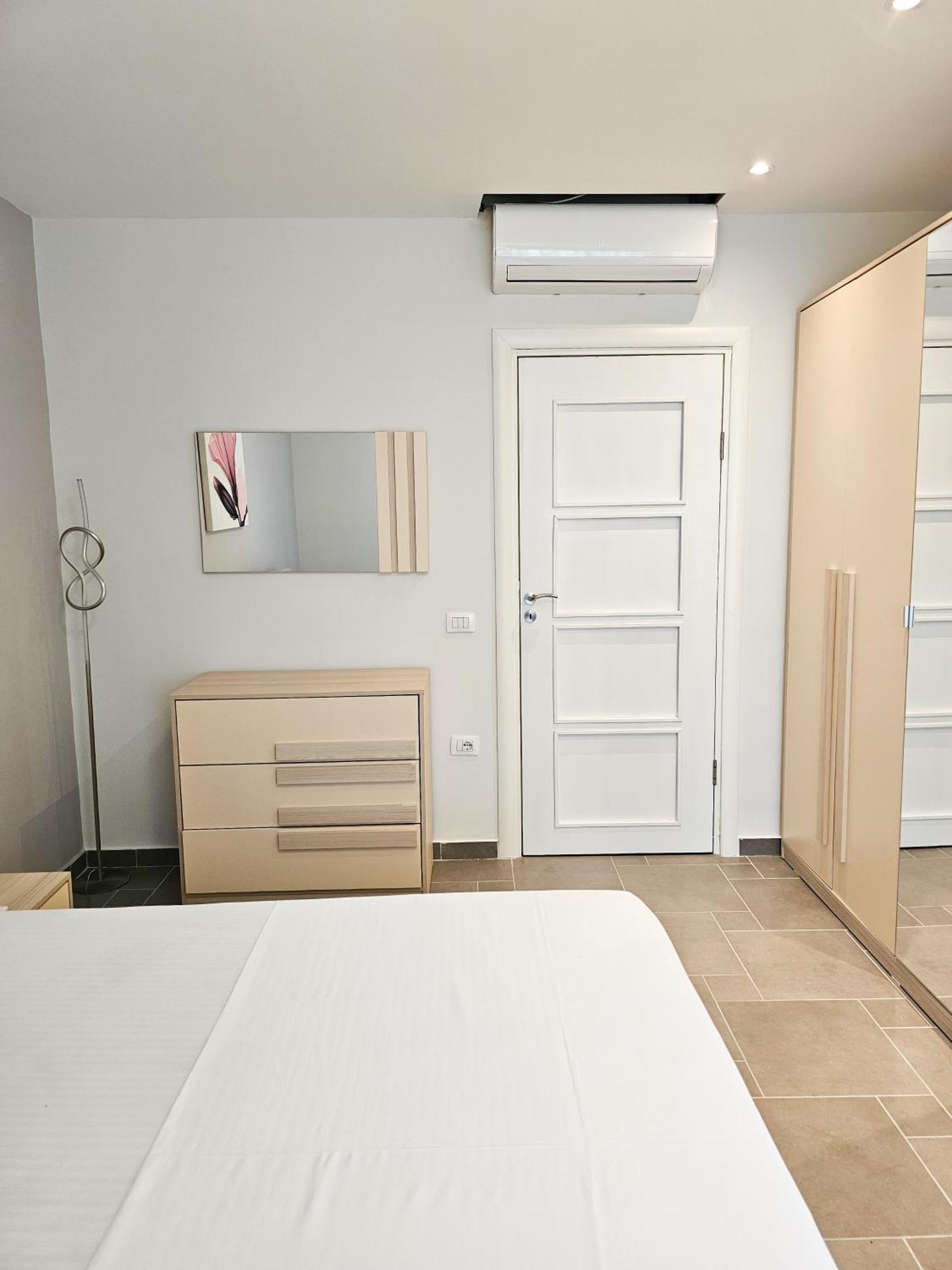 Sea View Apartments Durrës Habitación foto